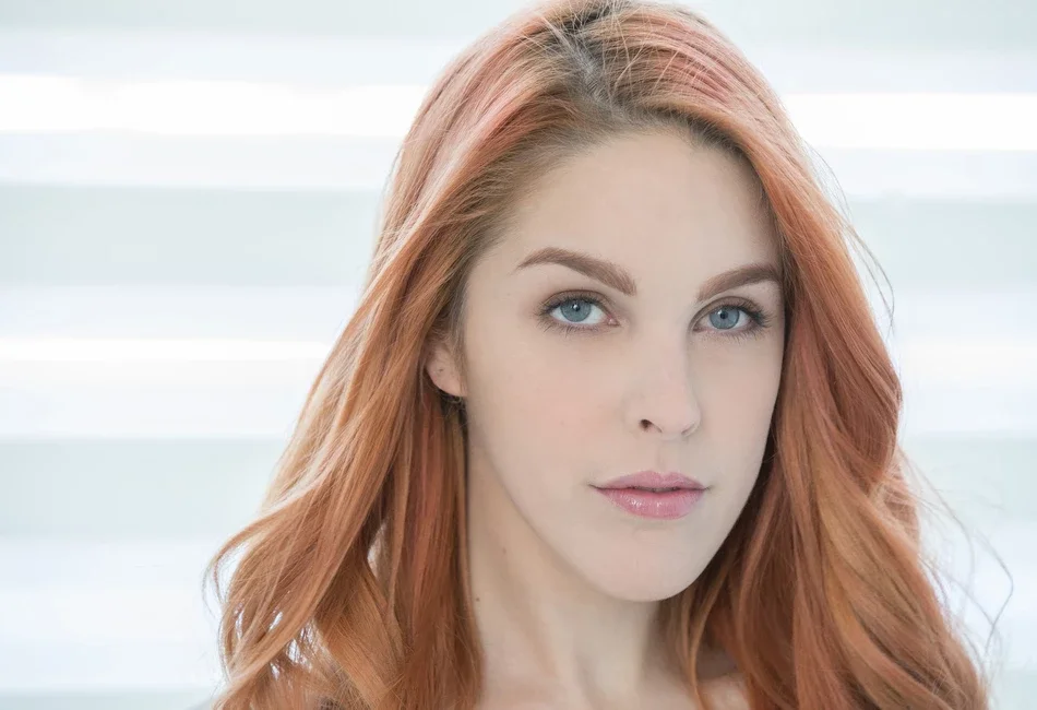 Amarna Miller